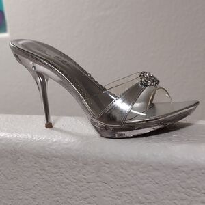 Super Comfortable Silver Women's Heels with Rhinestone Accent